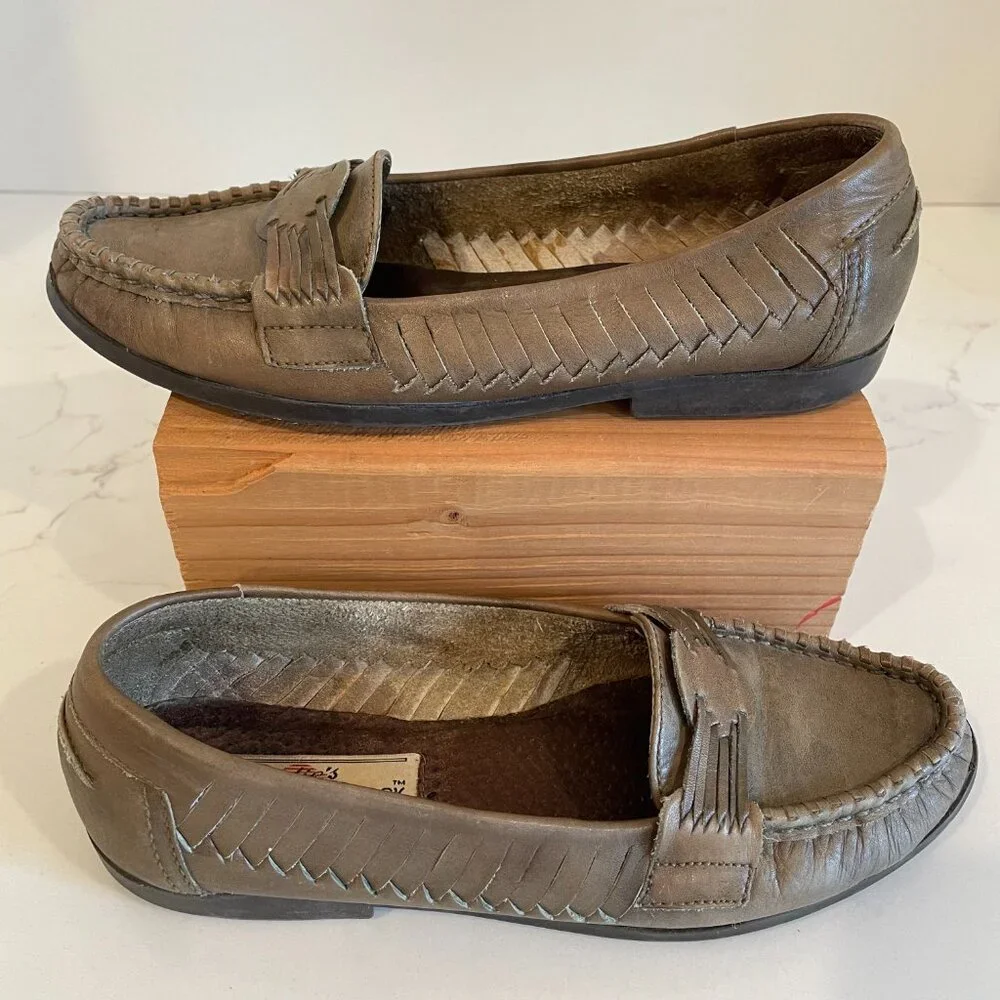Vintage Candie’s Fastrack Pewter Olive Green Leather Chunky Loafers – Size 7M